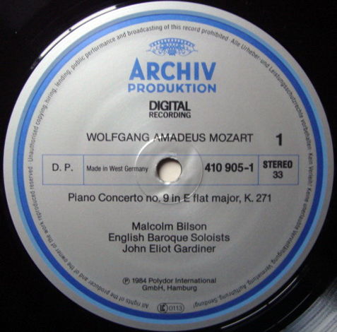 Archiv Digital / GARDINER-BILSON, - Mozart Piano Concer...