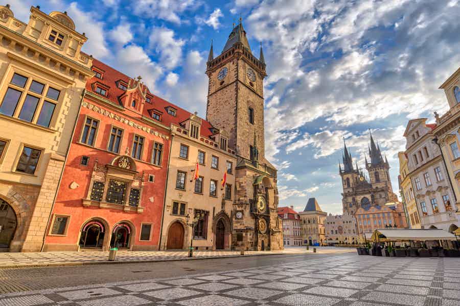Prague Highlights 3-Hour Bus and Walking Tour - photo 1