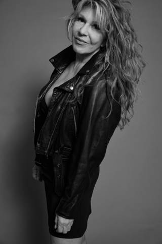Claire  Coti 