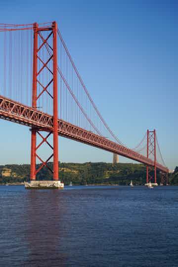 See famous landmarks 