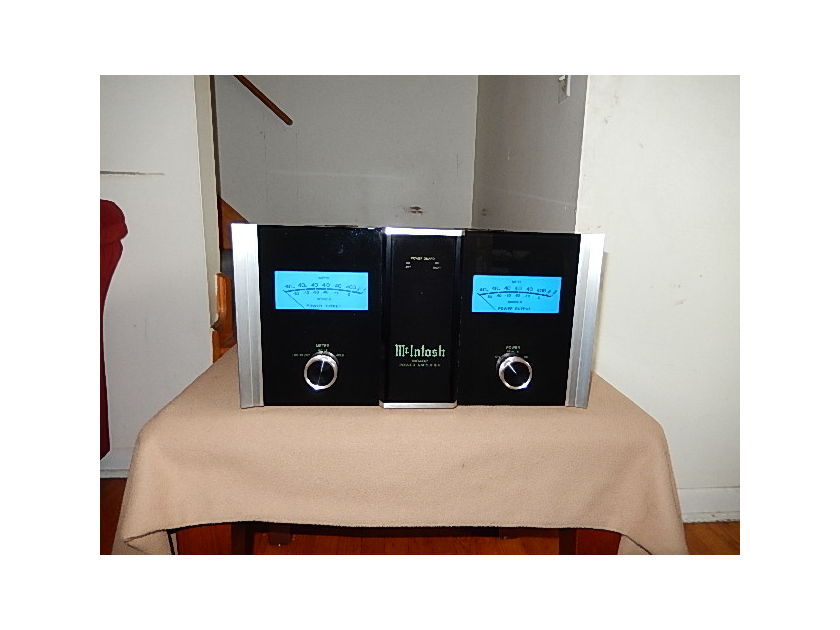 Mcintosh MC402 Power Amplifier ( Local Pick up only)