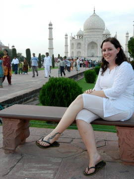 women in indian attire at taj mahal