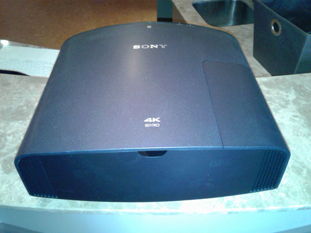 Sony VPL-VW365ES 4K Home Theater Projector