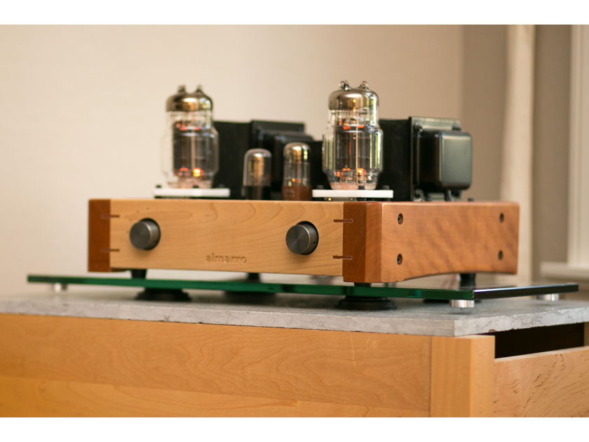 Almarro A318B Integrated Amplifier