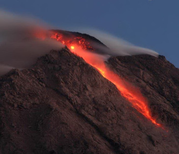Ночное восхождение на вулкан Мерапи