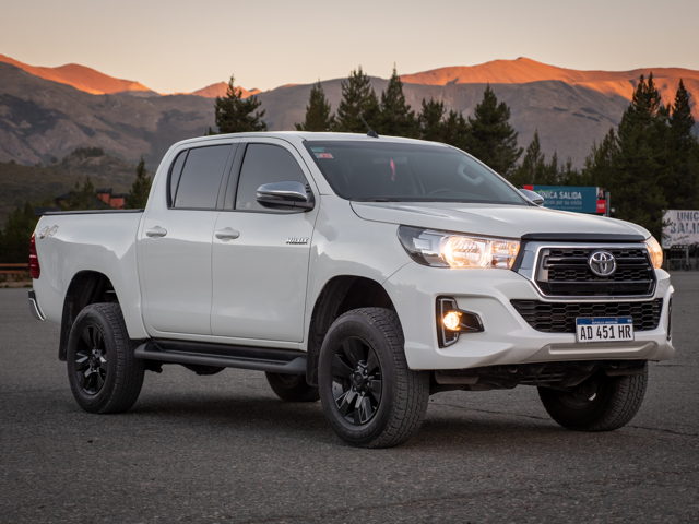 [DEMO] Toyota Hilux SRV 4x4 2019