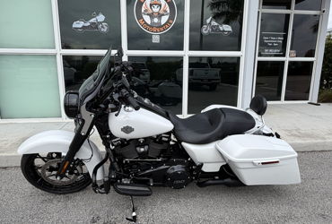 2024 HARLEY-DAVIDSON ROAD KING SPECIAL motorcycle for rent near Golf, FL
