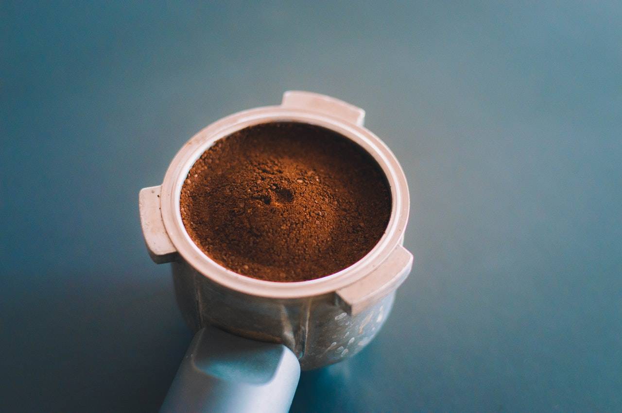 Coffee Grounds In Porta Filter - What Is An Espresso? Home Blend Coffee Roasters