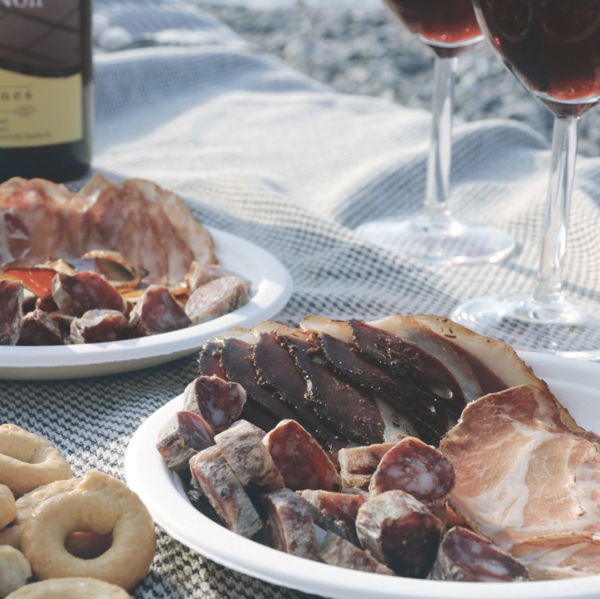 kit-apero-1-vin-de-geneve-charcuterie-artisanale
