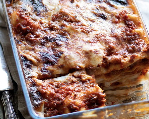 Corsi di cucina Asti: Un viaggio alla scoperta della preparazione delle Lasagne