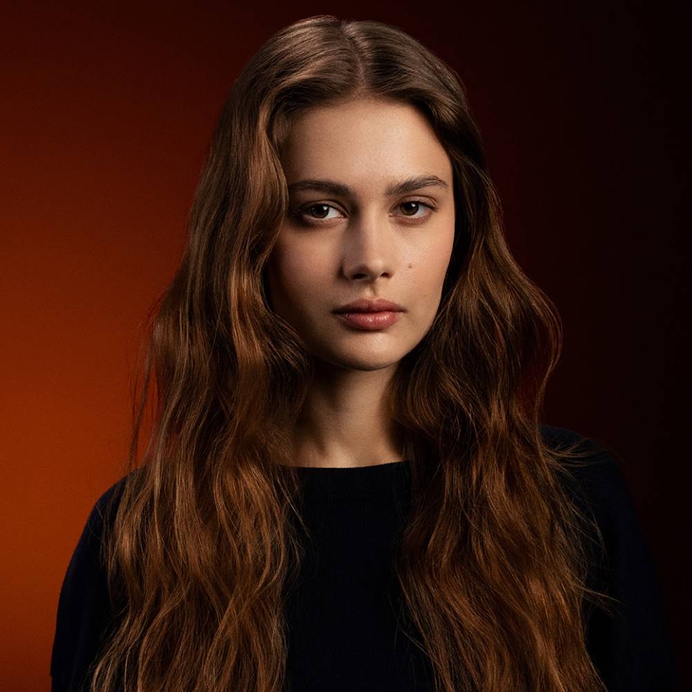 Unlock the Secret to Shinier Hair: OI Liquid Luster