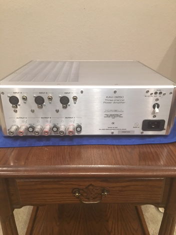 Krell KAV-3250, 3 channel Amplifier,   3 x 250w (8ohms)...