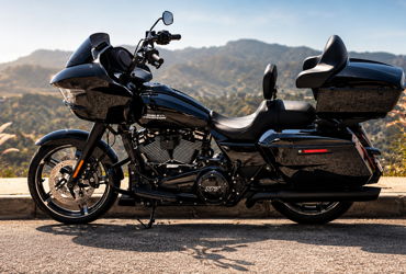 2025 HARLEY-DAVIDSON ROAD GLIDE motorcycle for rent near Glendale, CA