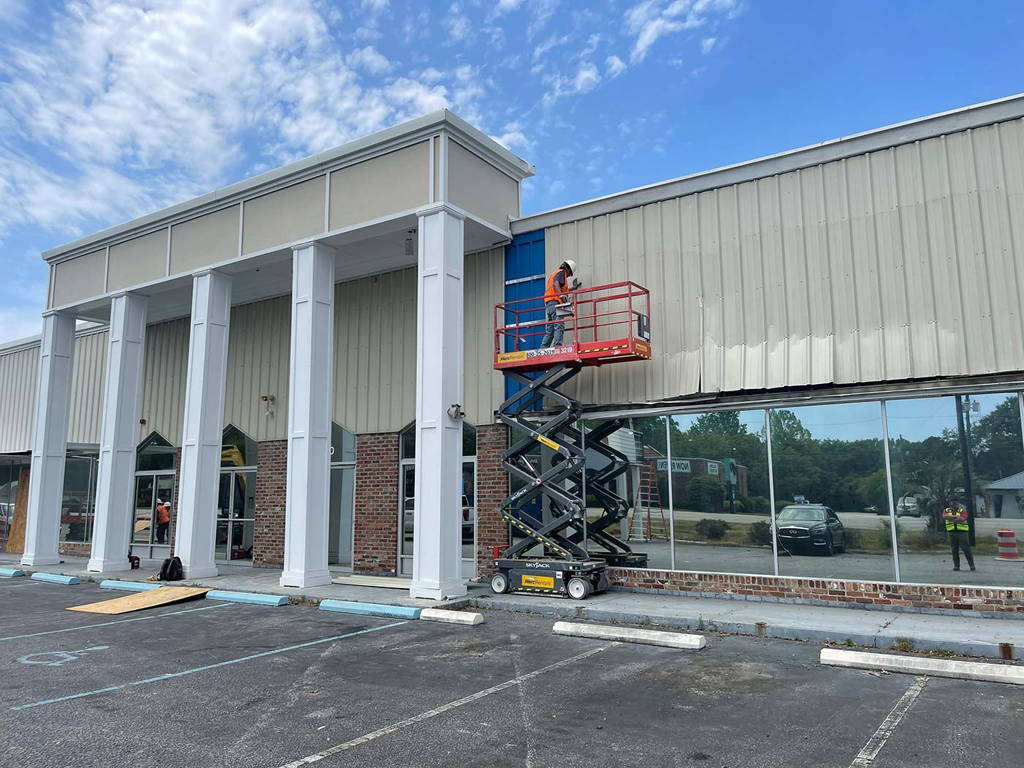 Construction of New Charleston Amish Furniture Showroom and Warehouse Exterior