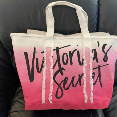 Victoria's Secret Shopping/Beach Bag 