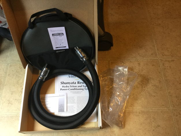 Shunyata  ZITRON ANACONDA 1.75M  20AMP Power Cord