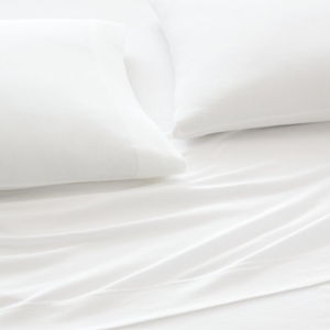 Garnet Hill Solid Jersey-Knit Bedding (Queen Size in White)