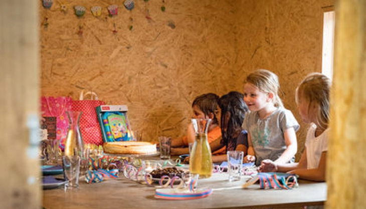 stuntwerk köln geburtstags tisch überraschung