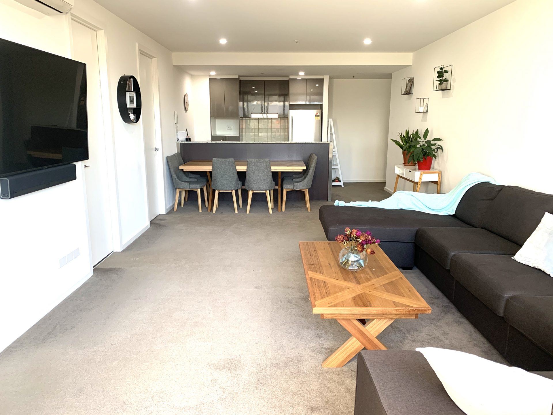 FOR LEASE - Spacious, Stylish and Only Steps from the Bay!!! Port Melbourne