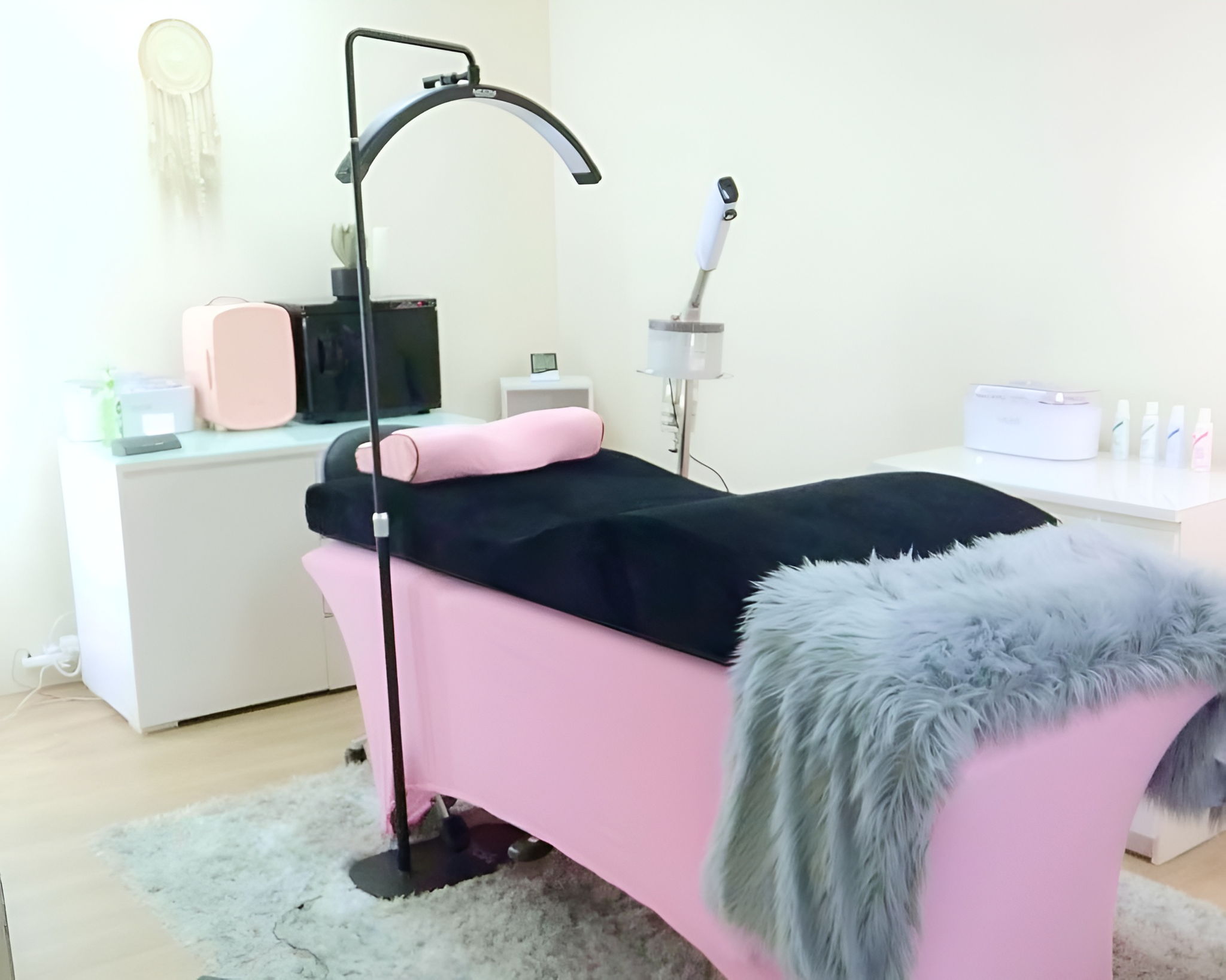 Winked Lash & Brow Lounge Voucher - Image 8