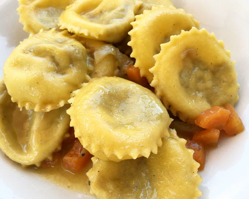 Corsi di cucina Castel San Pietro Terme: Ravioli tradizionali e non, dolci o salati.