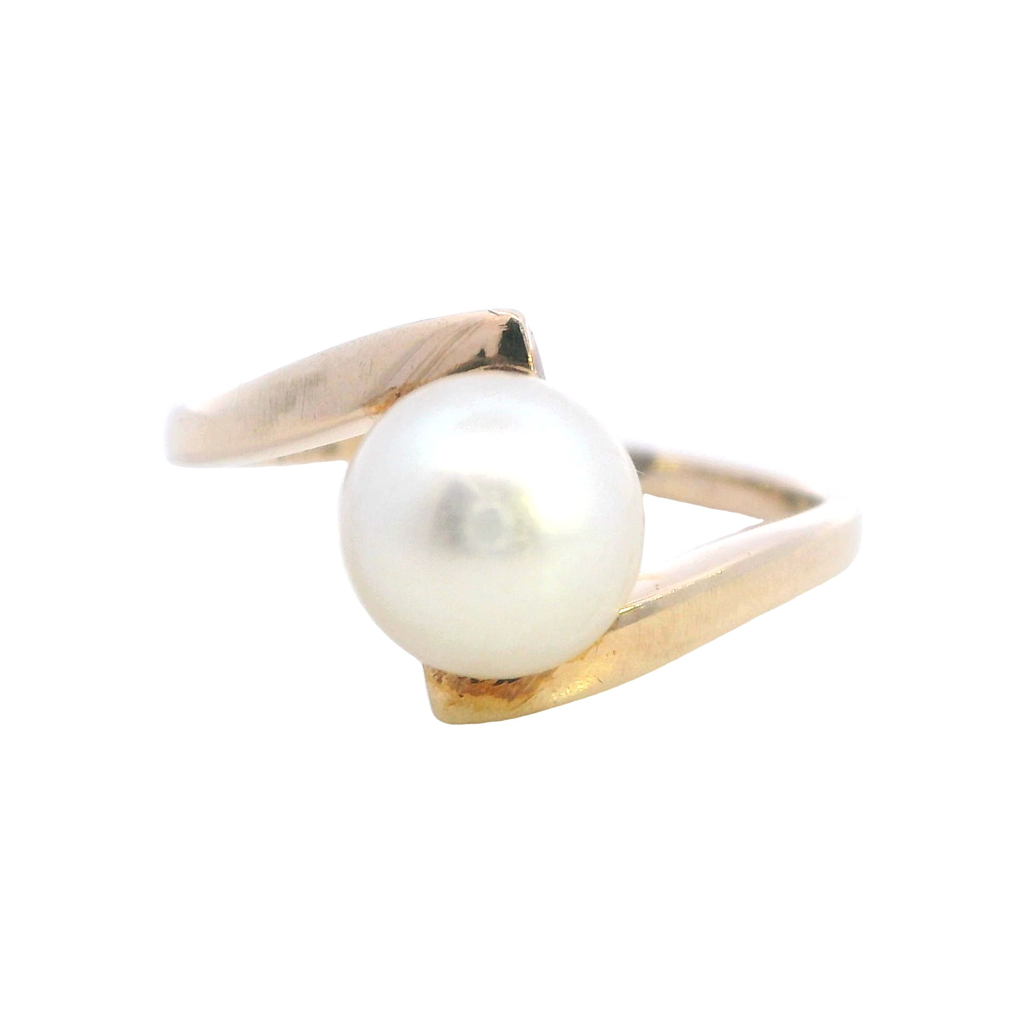 Mikimoto Cultured Pearl 14ct Yellow Gold Ring