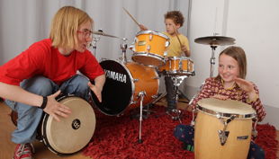 das klingende museum berlin kinder trommeln