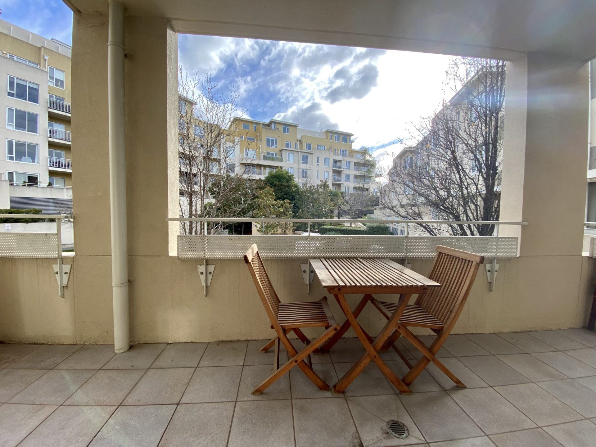 FOR LEASE Impeccably Presented and Beautifully Spaced Bayside Residence with Oversized Terrace- Port Melbourne - Image 11