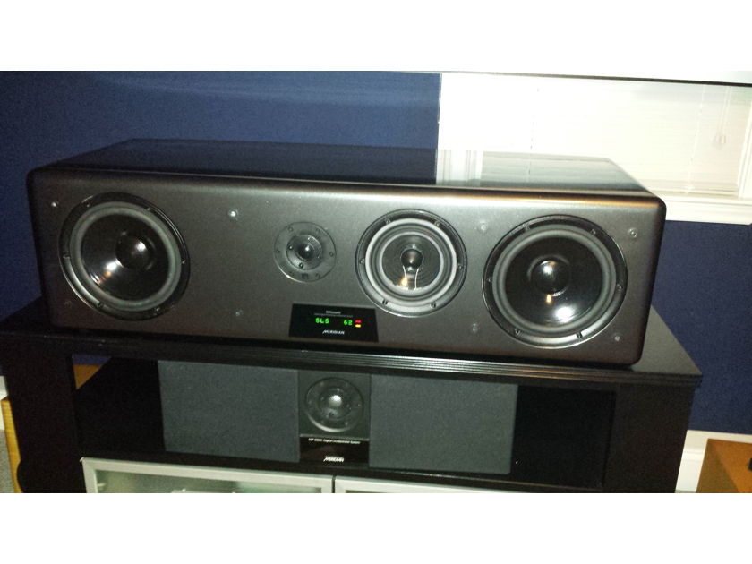 Meridian DSP7200.2 center channel in graphite