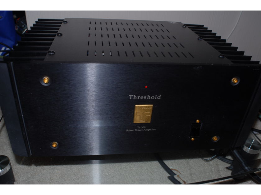 Threshold TA 300 Amplifier