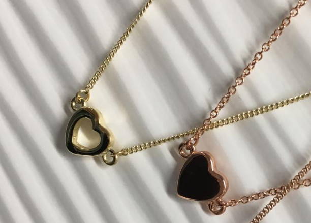 9 carat gold heart pendant necklaces uk