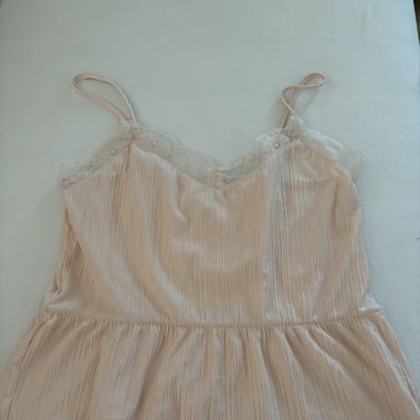 Rosa Top mit Spitzen 
