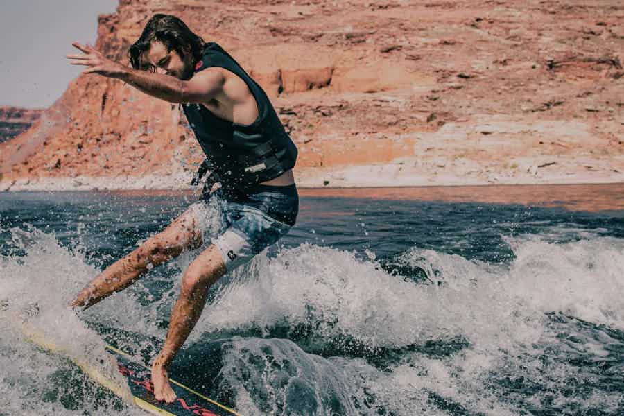 Dubai Attraction: Wake Boarding Dubai - photo 1