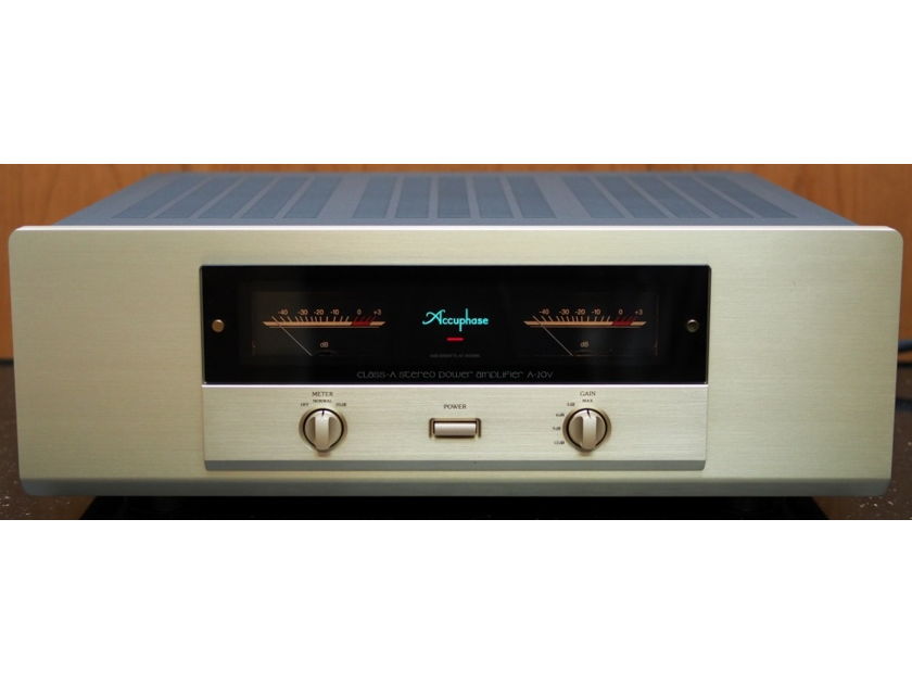 Accuphase A20V Class-A power amplifier