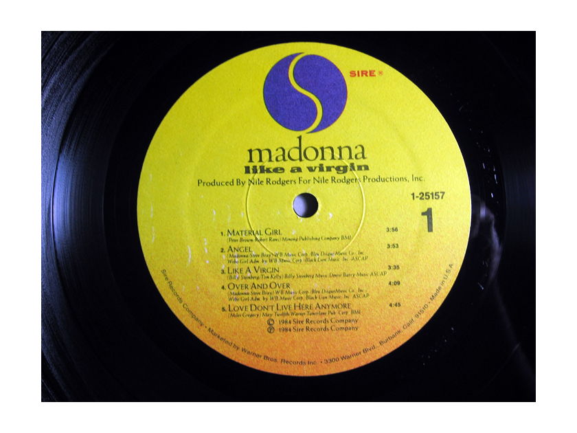 Madonna -  Like A Virgin - 1984 MASTREDISK RL HOT PRESS 1984 SIRE Records 1-25157