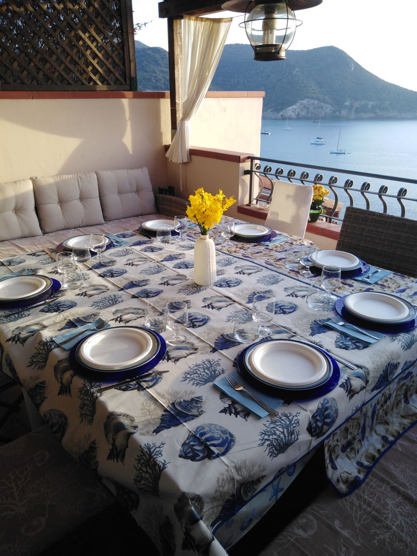 Home restaurants Giglio Campese: From the sea to the table, fish caught and cooked for you