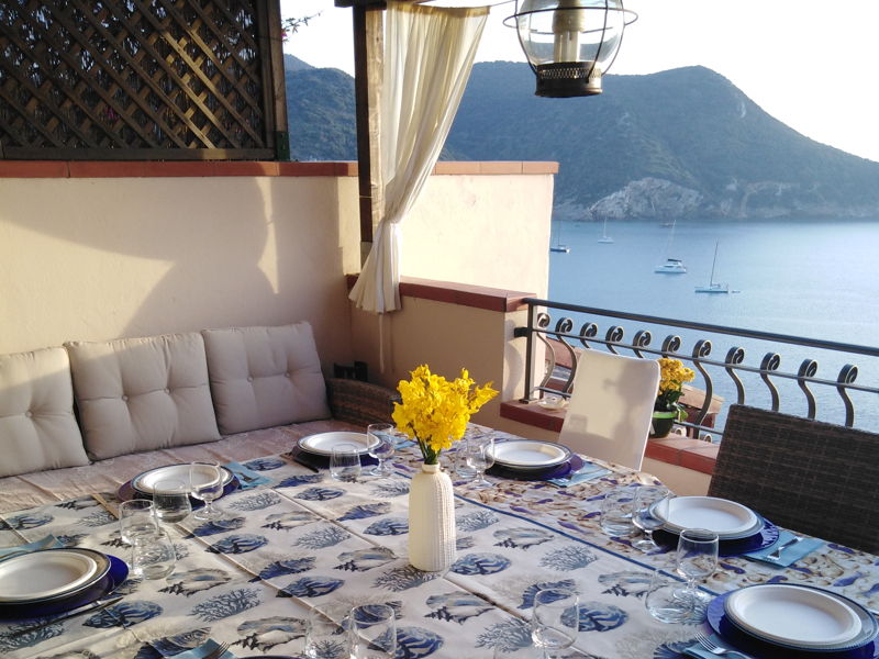 Food experiences Giglio Campese: From the sea to the table, fish caught and cooked for you