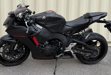 2017 HONDA CBR1000RR ABS motorcycle for rent near El Paso, TX