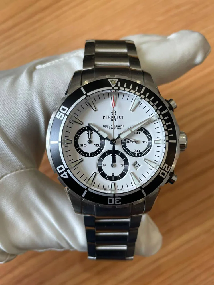 Chronograph Box + Papers