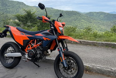 2026 KTM 690 SMC R motorcycle for rent near Candler, NC