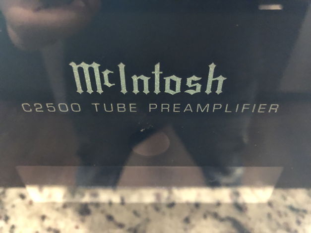 McIntosh C2500 2-Channel Vacuum Tube Preamplifier