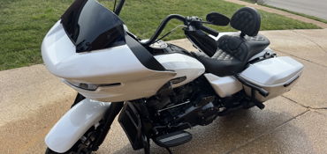 2024 HARLEY-DAVIDSON ROAD GLIDE motorcycle for rent near Franklin, TN