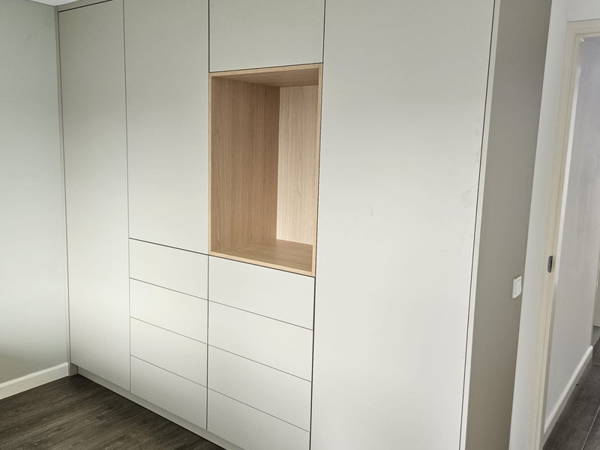 Inbouwkasten op maat, klantproject Houtenmeubelshop