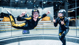 hurricane factory berlin spaß beim schweben