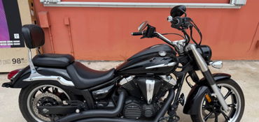 2009 YAMAHA V STAR 1300 motorcycle for rent near Pompano Beach, FL