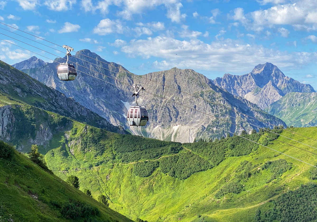 The Kanzwand Railway in summer: a journey across the mountains