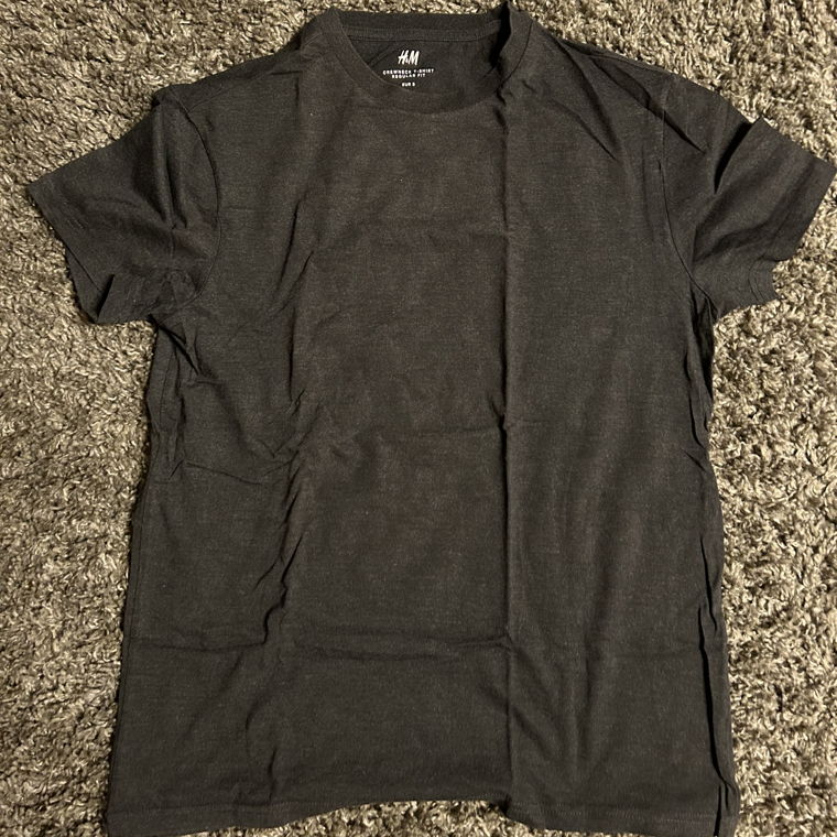 Basic T-Shirt - Schwarz