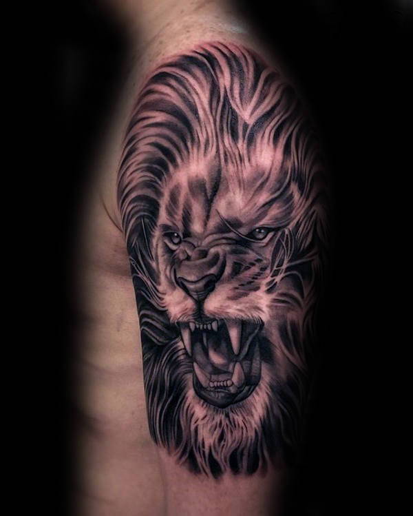 Tatouage Lion en Rugissement Hommes