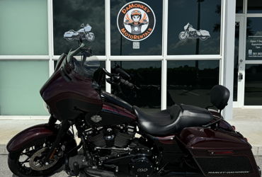 2022 HARLEY-DAVIDSON STREET GLIDE SPECIAL motorcycle for rent near Daytona Beach, FL