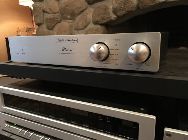 Audio Analogue Puccini Integrated Amplifier Made in Ita...